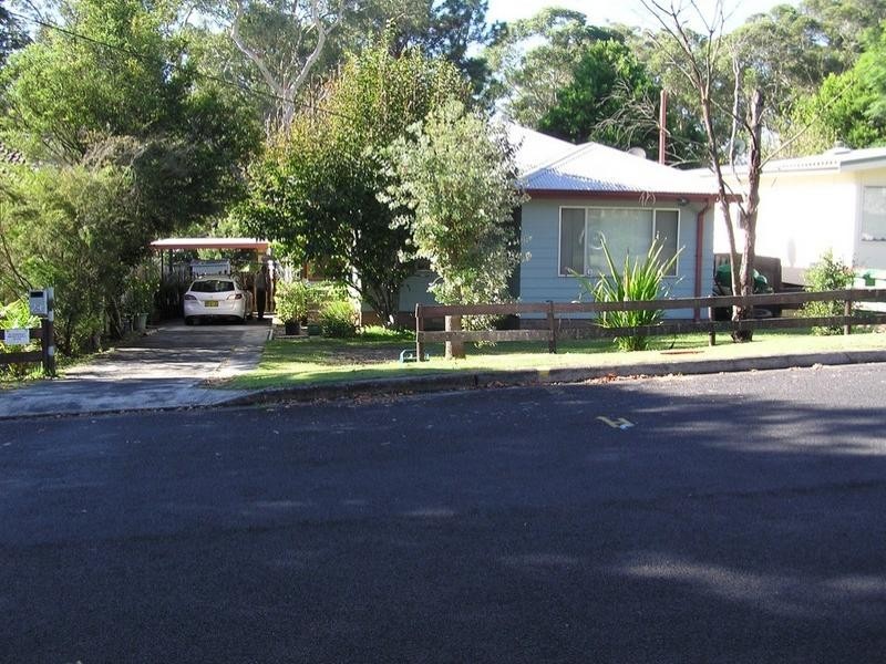 24 Grace Avenue, Point Clare NSW 2250