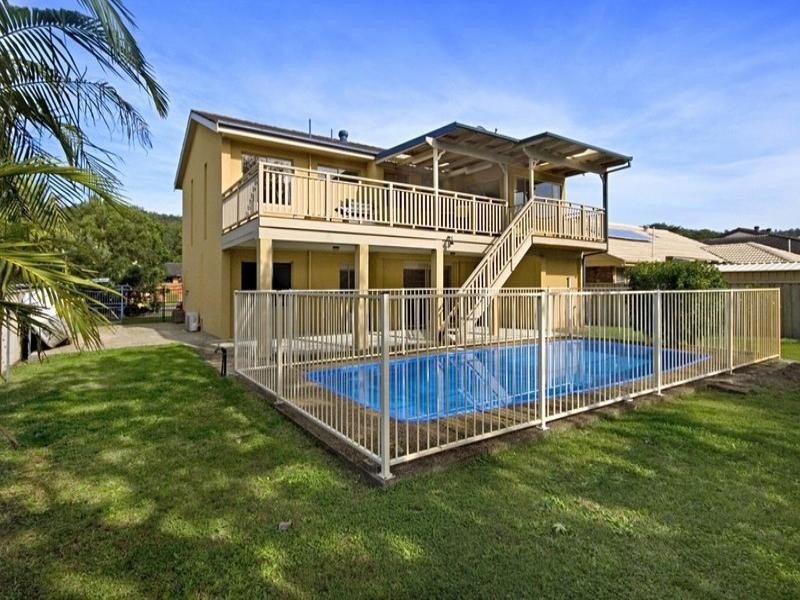61 Bayline Drive, Point Clare NSW 2250