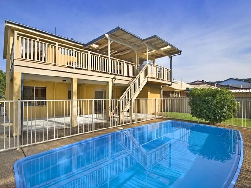 61 Bayline Drive, Point Clare NSW 2250