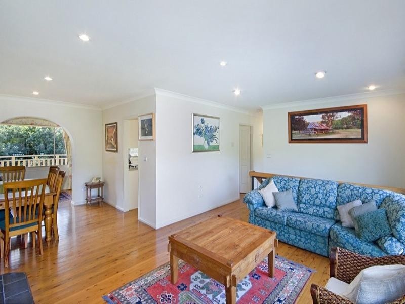 61 Bayline Drive, Point Clare NSW 2250