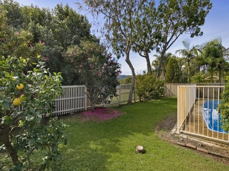 61 Bayline Drive, Point Clare NSW 2250