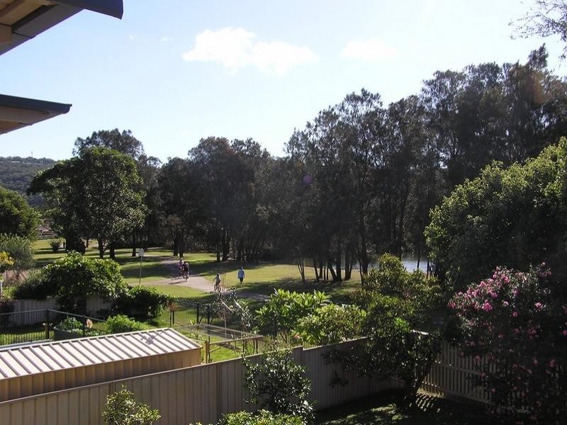 61 Bayline Drive, Point Clare NSW 2250