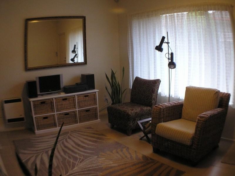 4/17 Kurrawa Avenue, Point Clare NSW 2250