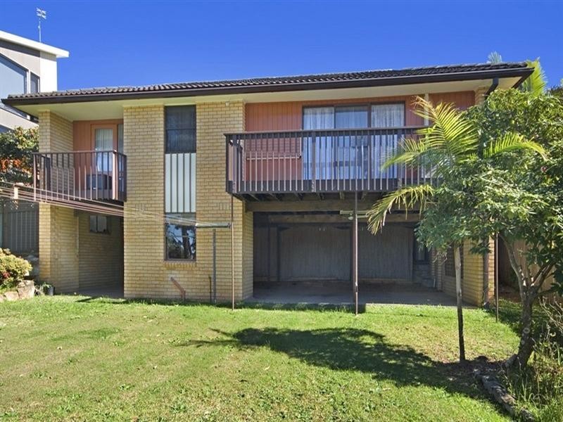 37 Coogee Road, Point Clare NSW 2250
