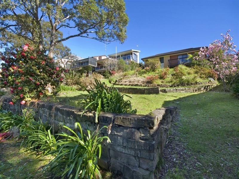 37 Coogee Road, Point Clare NSW 2250