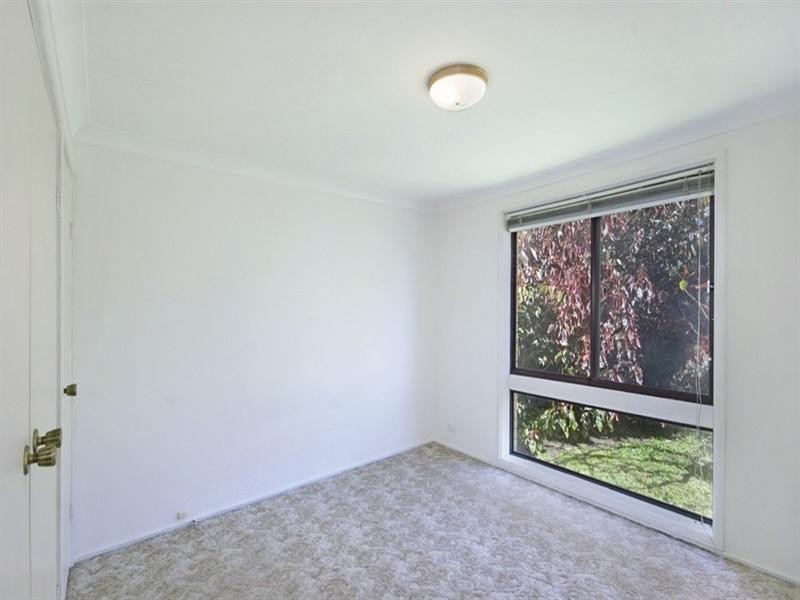 37 Coogee Road, Point Clare NSW 2250