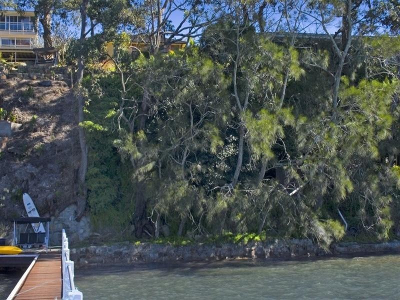 37 Coogee Road, Point Clare NSW 2250