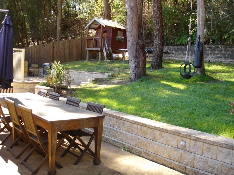 19 Henman Close, Point Clare NSW 2250