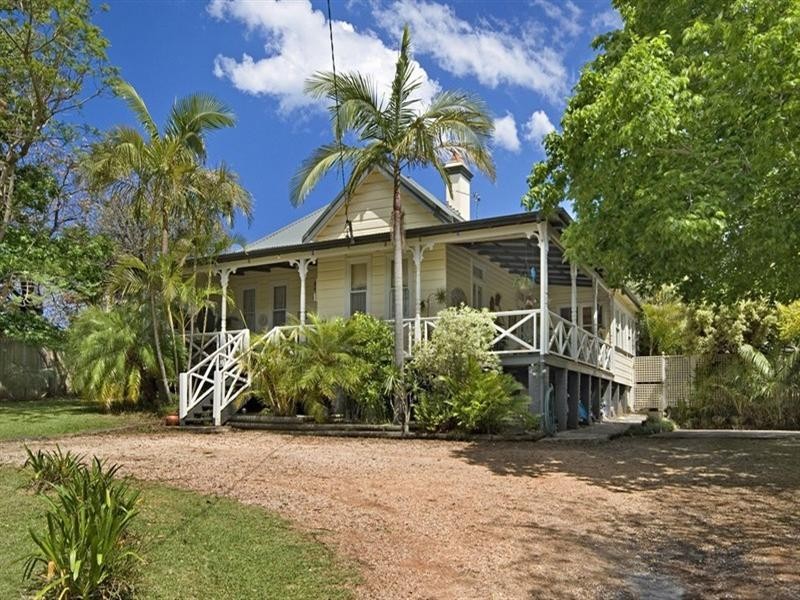 15 Alukea Avenue, Point Clare NSW 2250