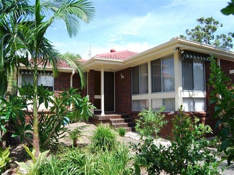 40 Bayline Drive, Point Clare NSW 2250