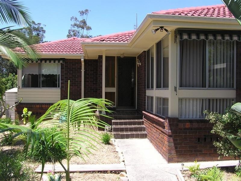 40 Bayline Drive, Point Clare NSW 2250
