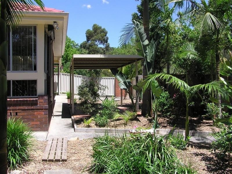 40 Bayline Drive, Point Clare NSW 2250