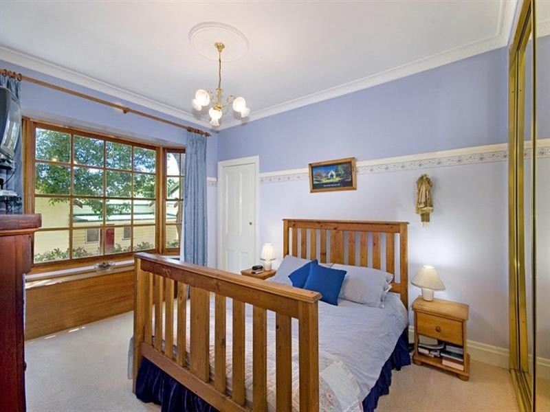 25 Takari Avenue, Point Clare NSW 2250