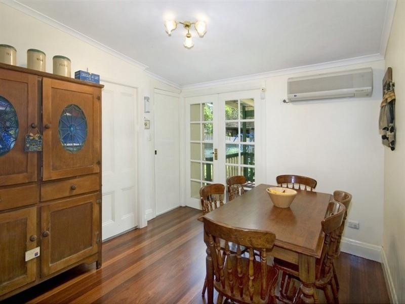 25 Takari Avenue, Point Clare NSW 2250