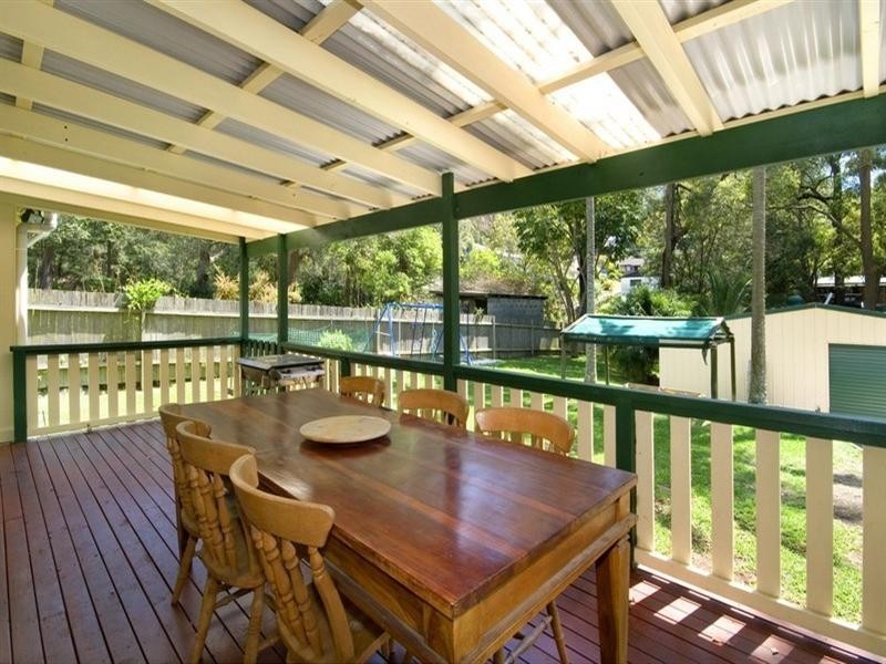 25 Takari Avenue, Point Clare NSW 2250