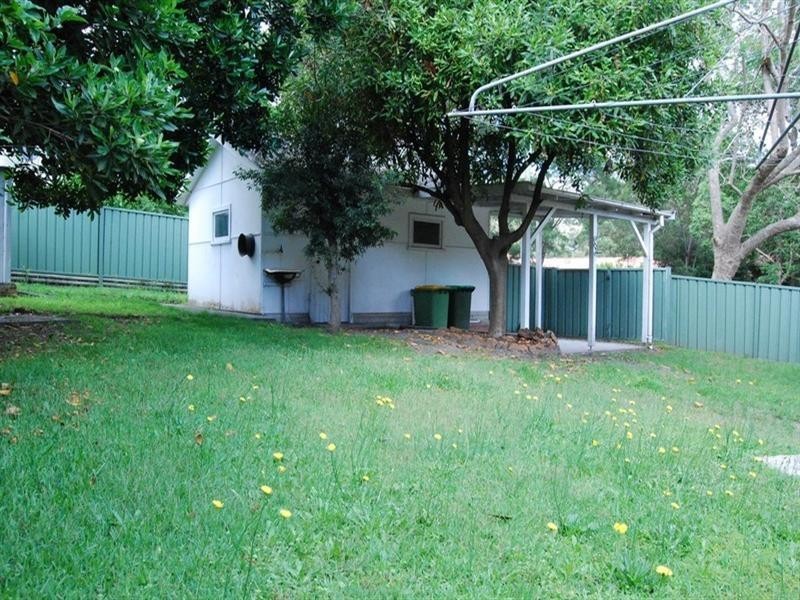 25 Grace Avenue, Point Clare NSW 2250