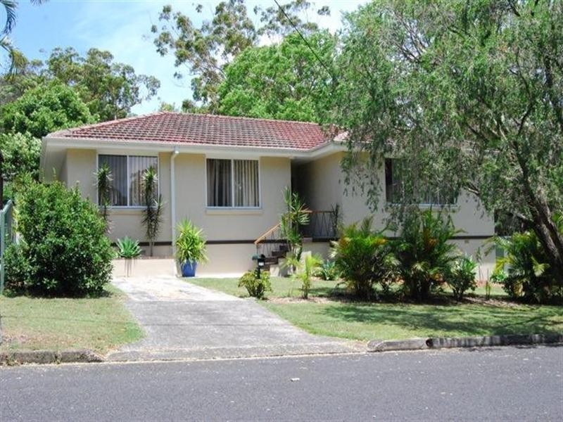 25 Grace Avenue, Point Clare NSW 2250