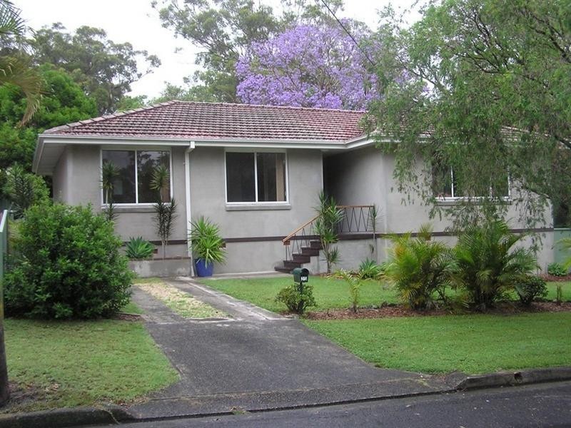 25 Grace Avenue, Point Clare NSW 2250