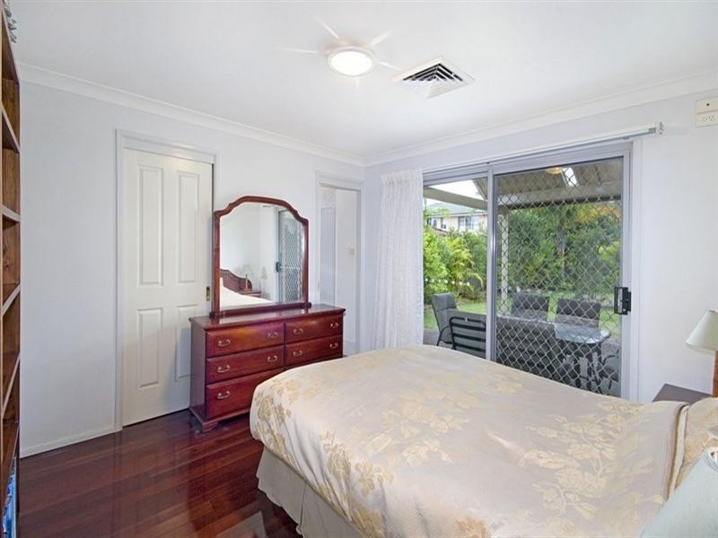 39 Singleton Road, Point Clare NSW 2250