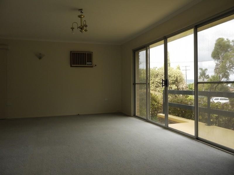 48 Sandstone Crescent, Tascott NSW 2250