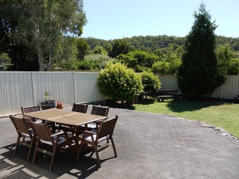 17 Sunnyside Avenue, Point Clare NSW 2250