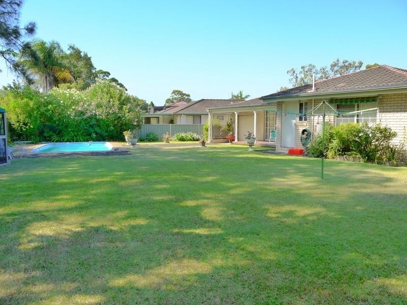 26 Uratta Street, West Gosford NSW 2250