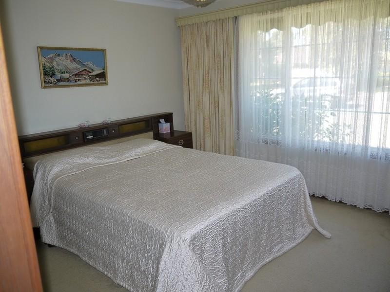 26 Uratta Street, West Gosford NSW 2250