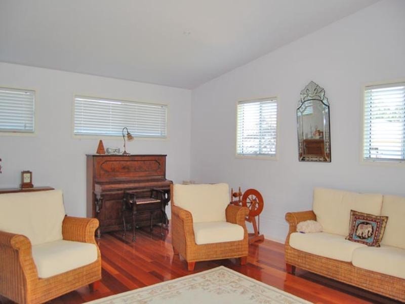 62 Melaleuca Crescent, Tascott NSW 2250