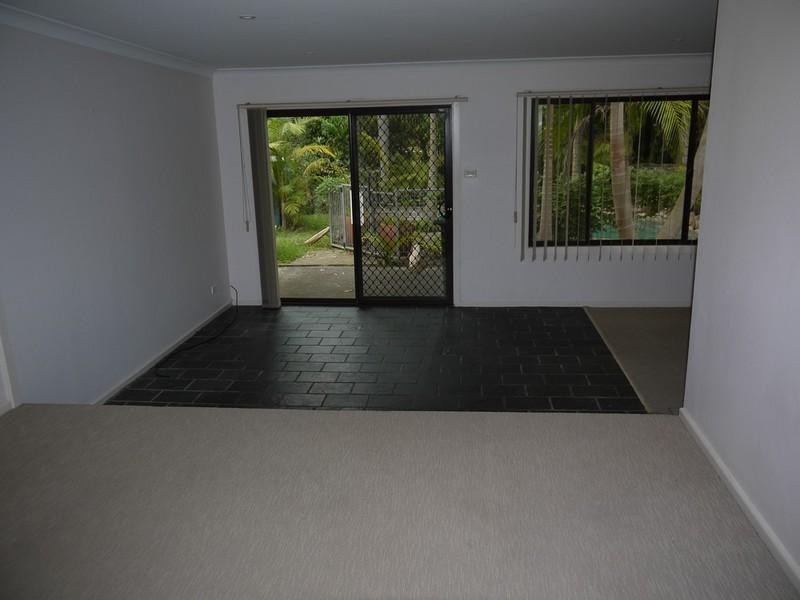 25 Golden Avenue, Point Clare NSW 2250