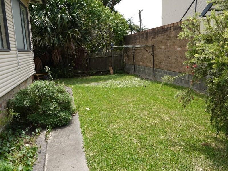 29 Kurrawa Avenue, Point Clare NSW 2250