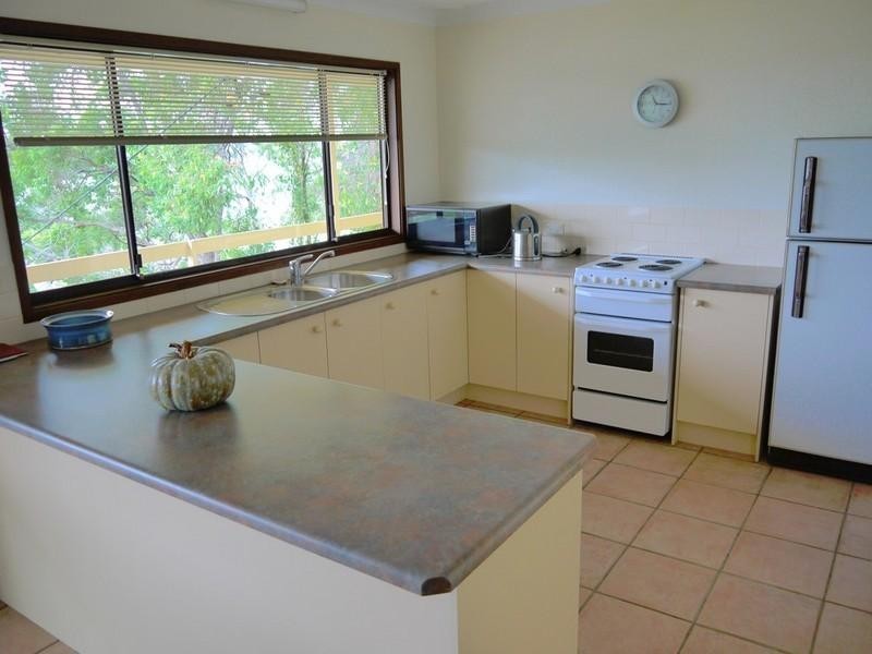 12 Sandstone Crescent, Tascott NSW 2250