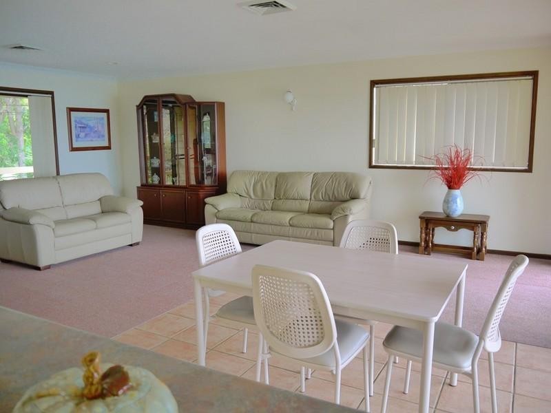 12 Sandstone Crescent, Tascott NSW 2250
