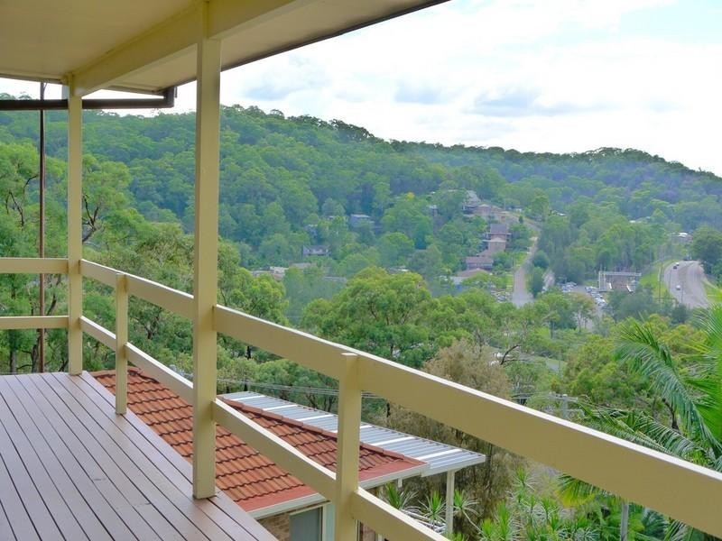 12 Sandstone Crescent, Tascott NSW 2250
