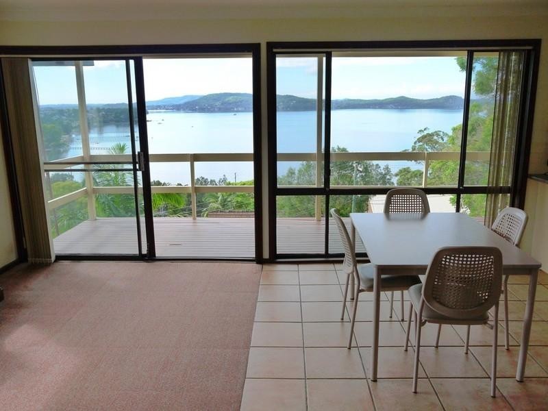 12 Sandstone Crescent, Tascott NSW 2250
