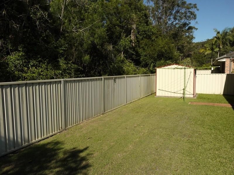 10 Mckellar Close, Point Clare NSW 2250