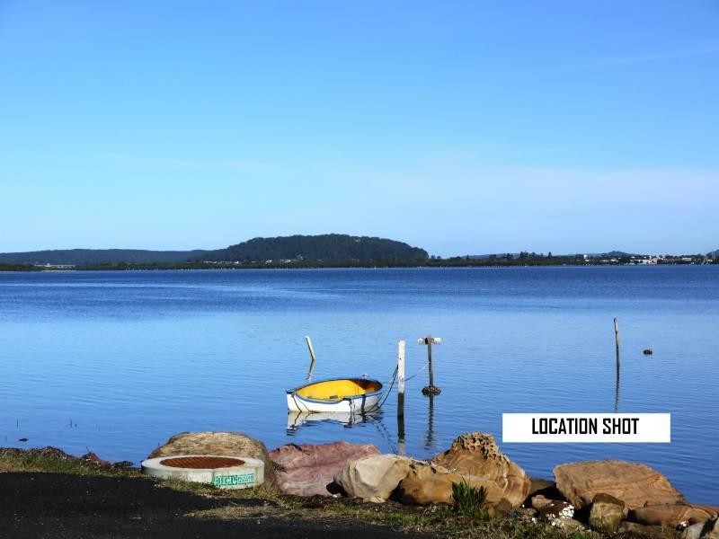 17 Noonan Point Avenue, Point Clare NSW 2250