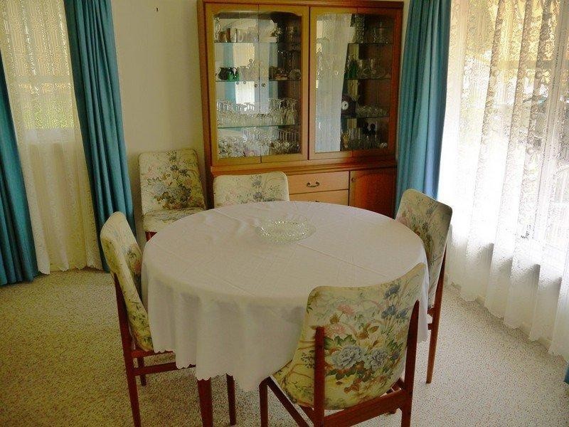 27 Fiona Street, Point Clare NSW 2250