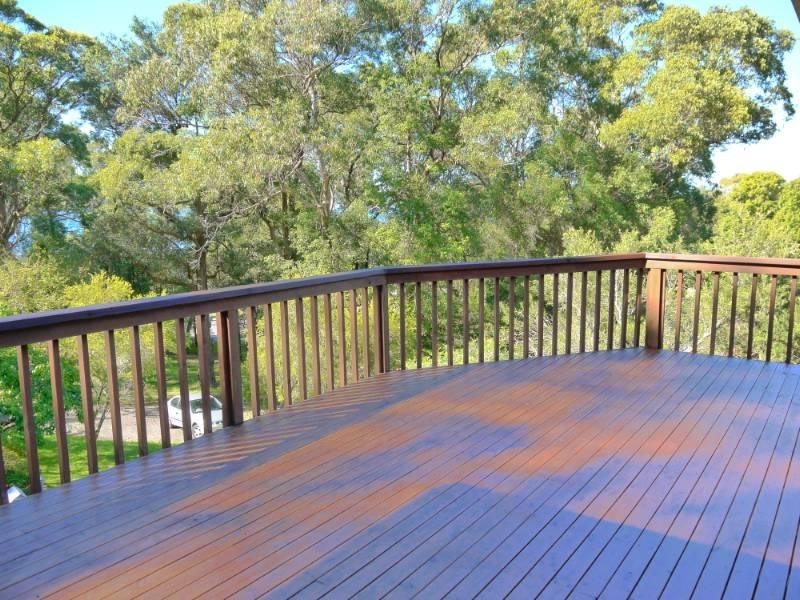 2 Nangara Lane, Point Clare NSW 2250