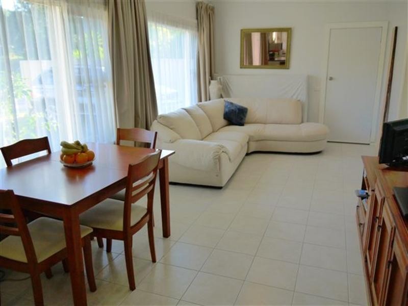 242 Brisbane Water Drive, Point Clare NSW 2250