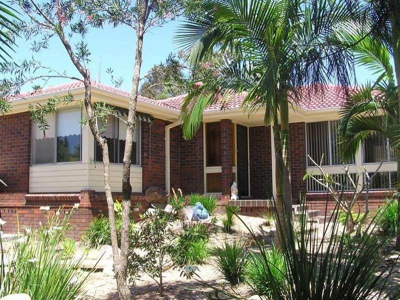 40 Bayline Drive, Point Clare NSW 2250