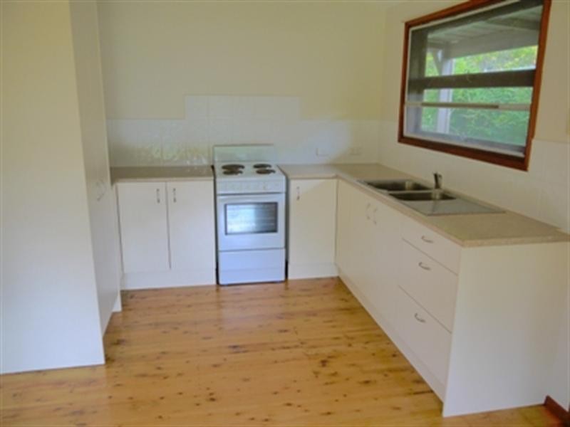 14 Wendy Drive, Point Clare NSW 2250