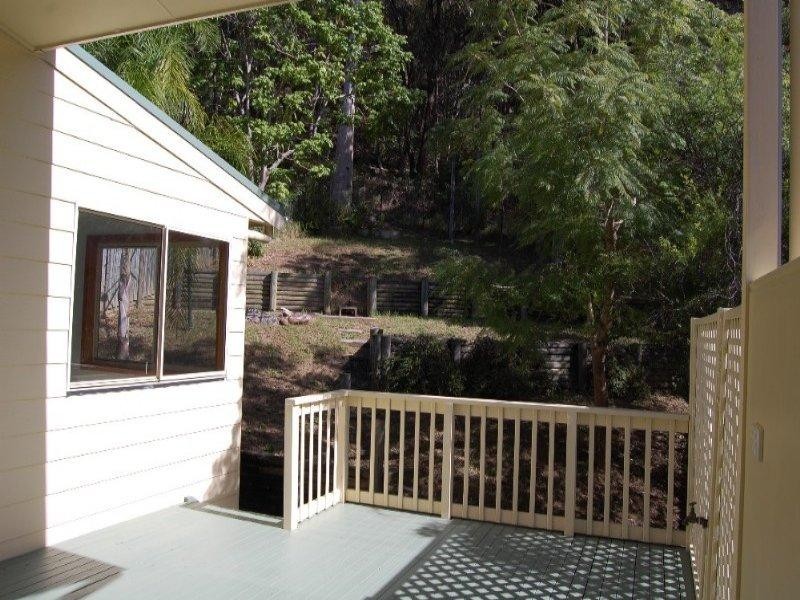 9 Hughes Street, Point Clare NSW 2250