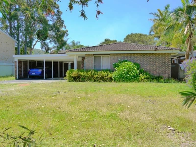 13 Kulara Avenue, West Gosford NSW 2250