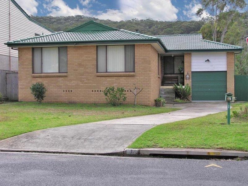 1 The Broadwaters, Tascott NSW 2250