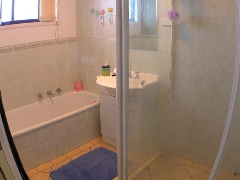 1 The Broadwaters, Tascott NSW 2250