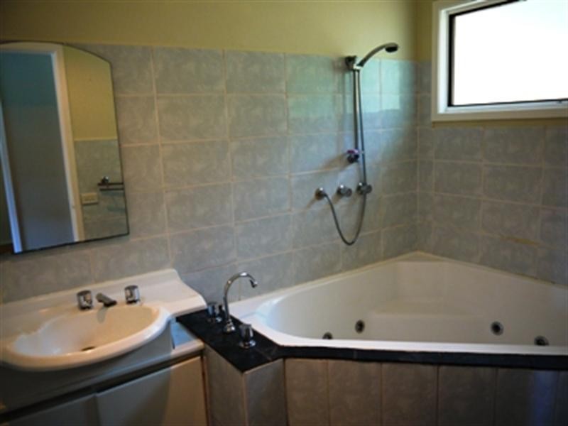 4 Bluefish Crescent, Tascott NSW 2250