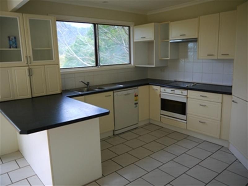 4 Bluefish Crescent, Tascott NSW 2250