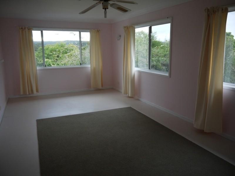 35 Cary Street, Wyoming NSW 2250