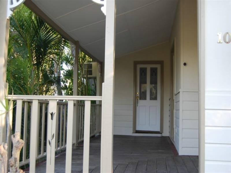 10 Talinga Avenue, Point Clare NSW 2250