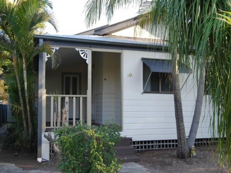 10 Talinga Avenue, Point Clare NSW 2250